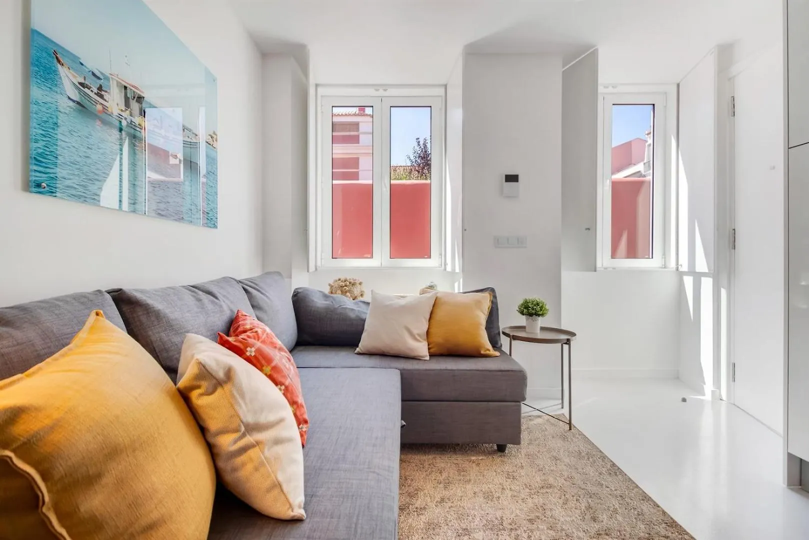 1Br Charming In The Heart Of Santos | By Airnest Apartment Lisbon 0*,